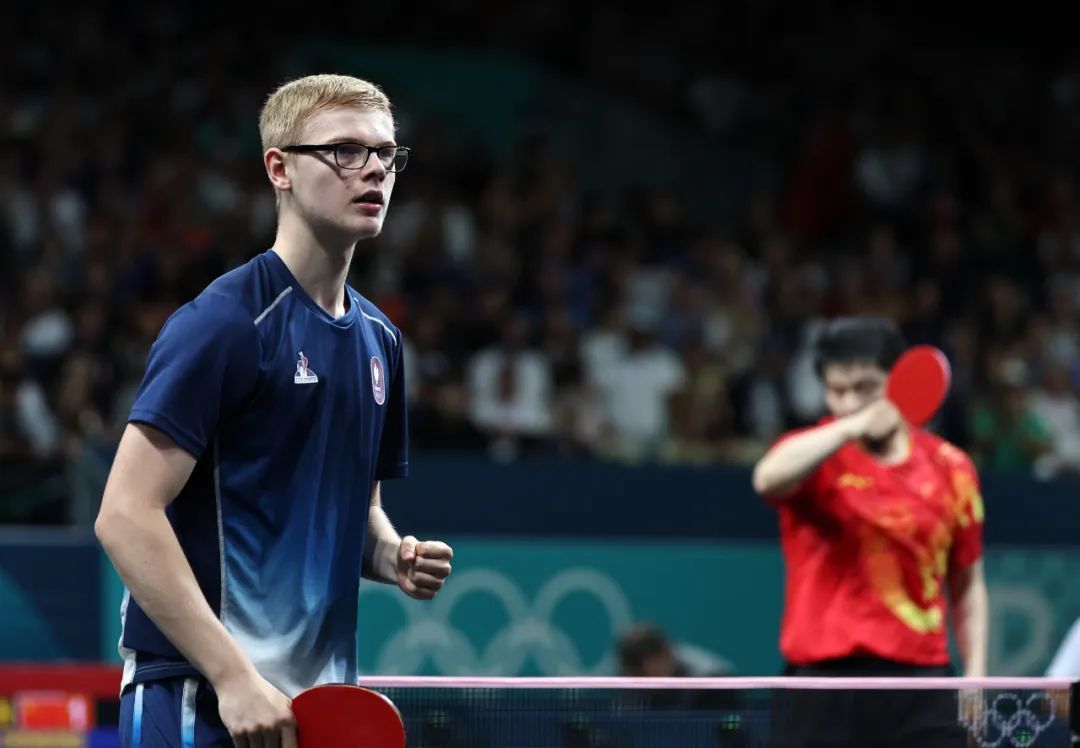 几乎等同于 几乎等同于